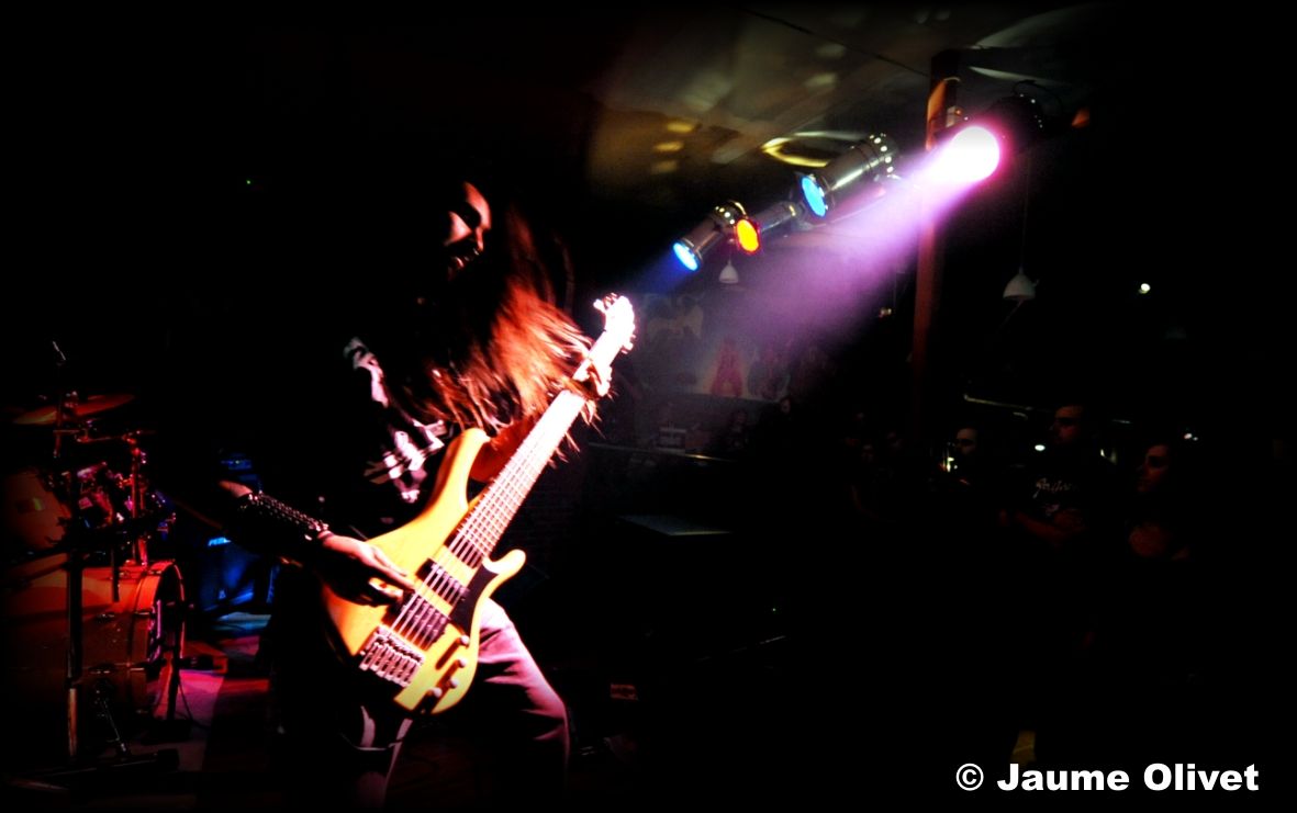 crossroad_0206 � Jaume Olivet