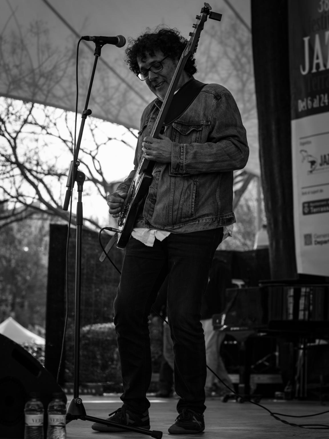  Sergi Meya