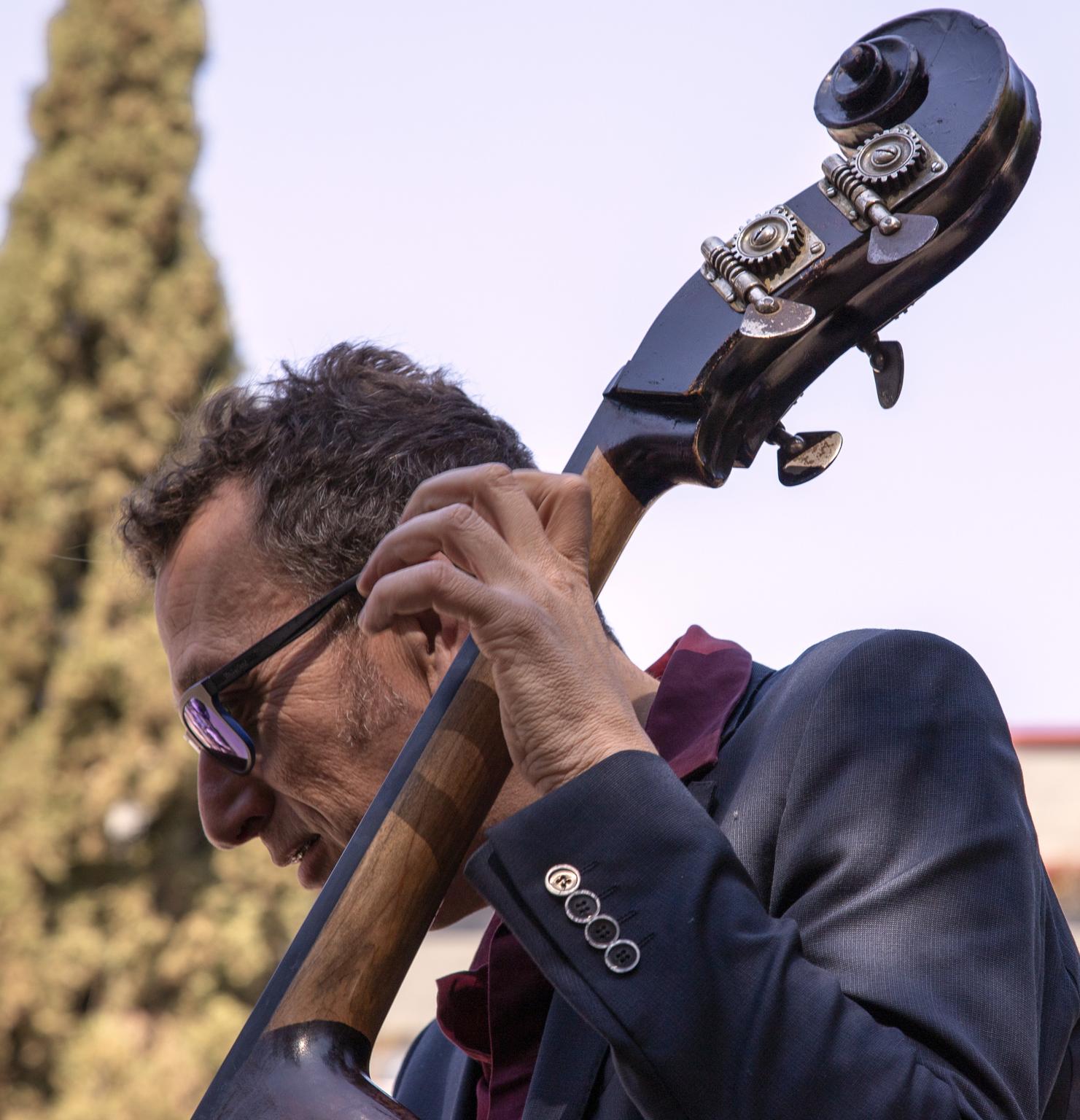  Toni Nogus