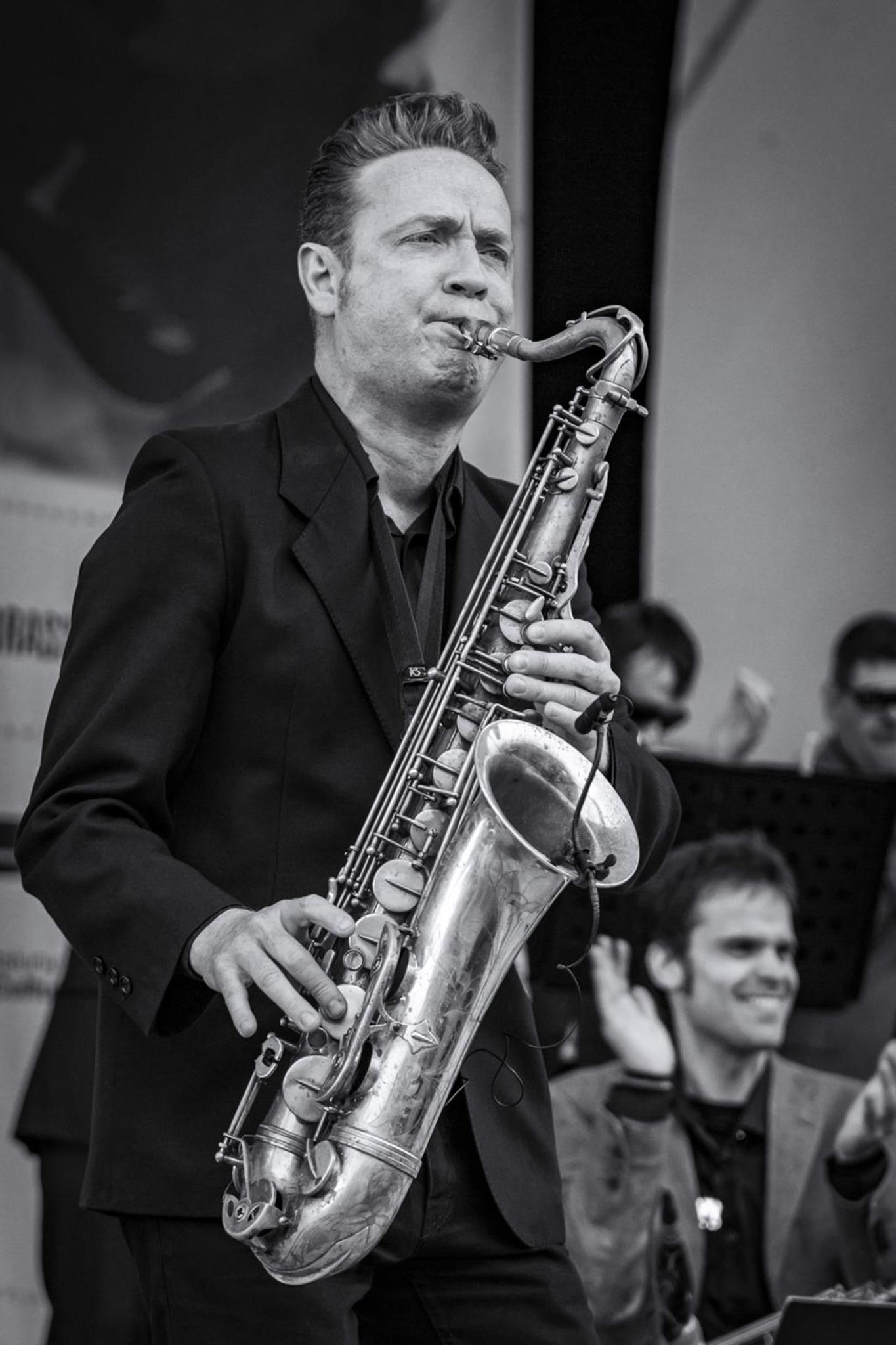 � Jaume Jov�